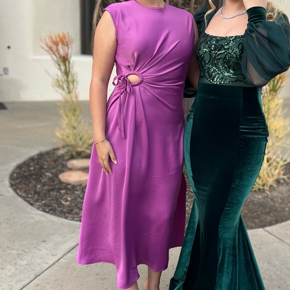 pink dress - Picture 3 of 3